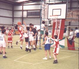 encuentro de minibasquet en 1995